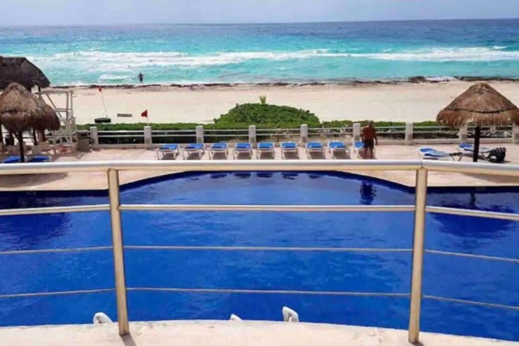 Amazing Beachfront Apartment Cancún Eksteriør billede