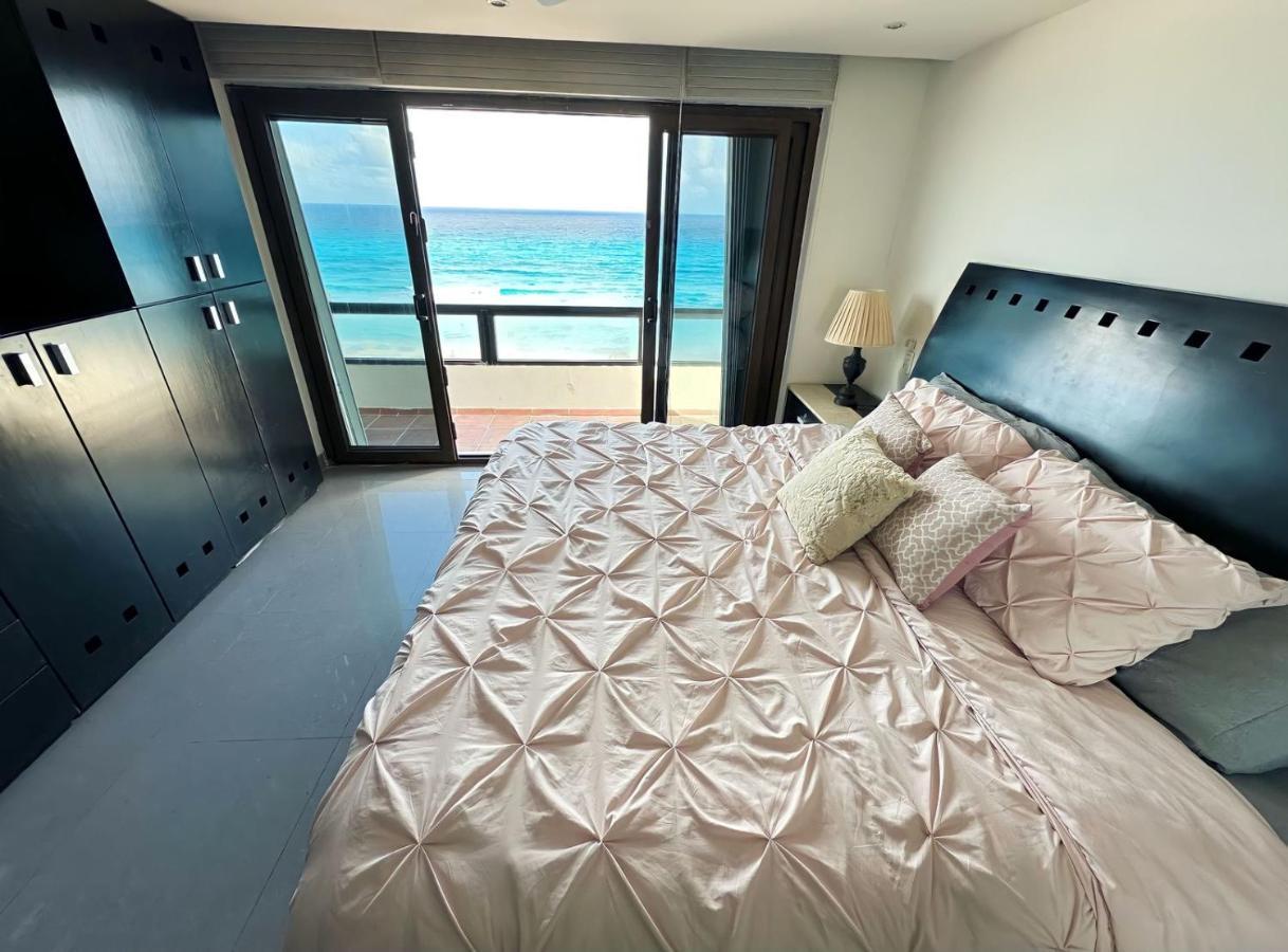Amazing Beachfront Apartment Cancún Eksteriør billede