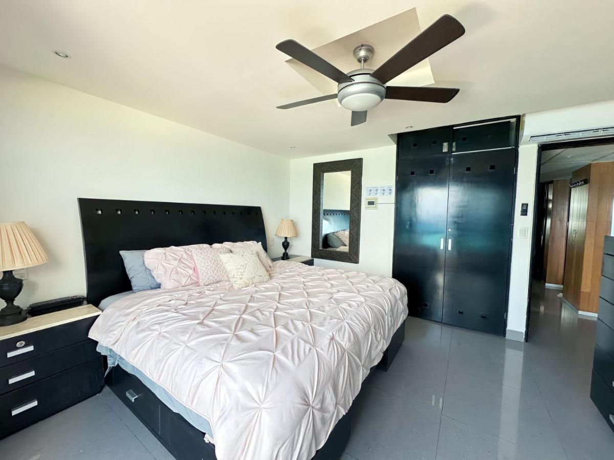 Amazing Beachfront Apartment Cancún Eksteriør billede